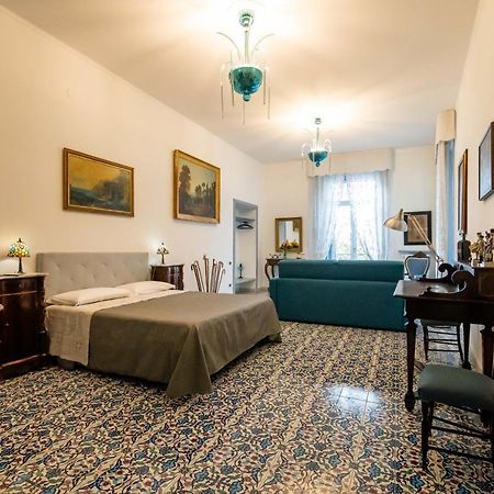 D'Angleterre Guest House Salerno Eksteriør billede