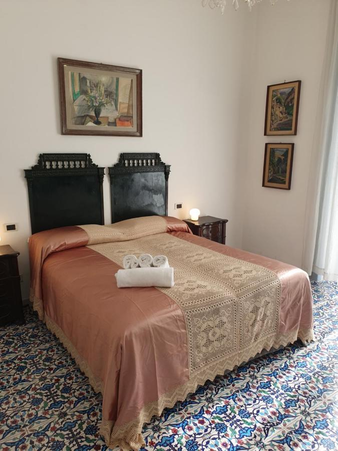 D'Angleterre Guest House Salerno Eksteriør billede