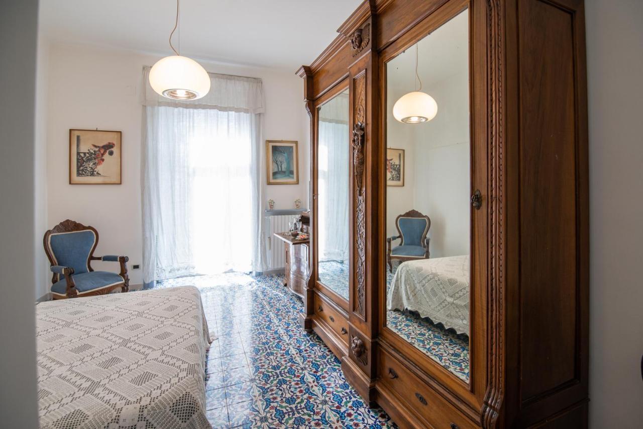 D'Angleterre Guest House Salerno Eksteriør billede