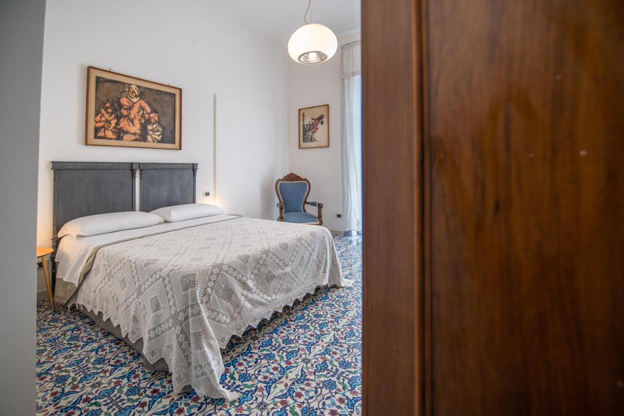 D'Angleterre Guest House Salerno Eksteriør billede