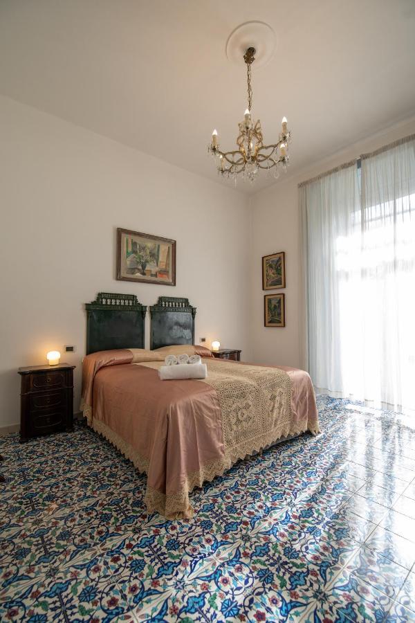 D'Angleterre Guest House Salerno Eksteriør billede
